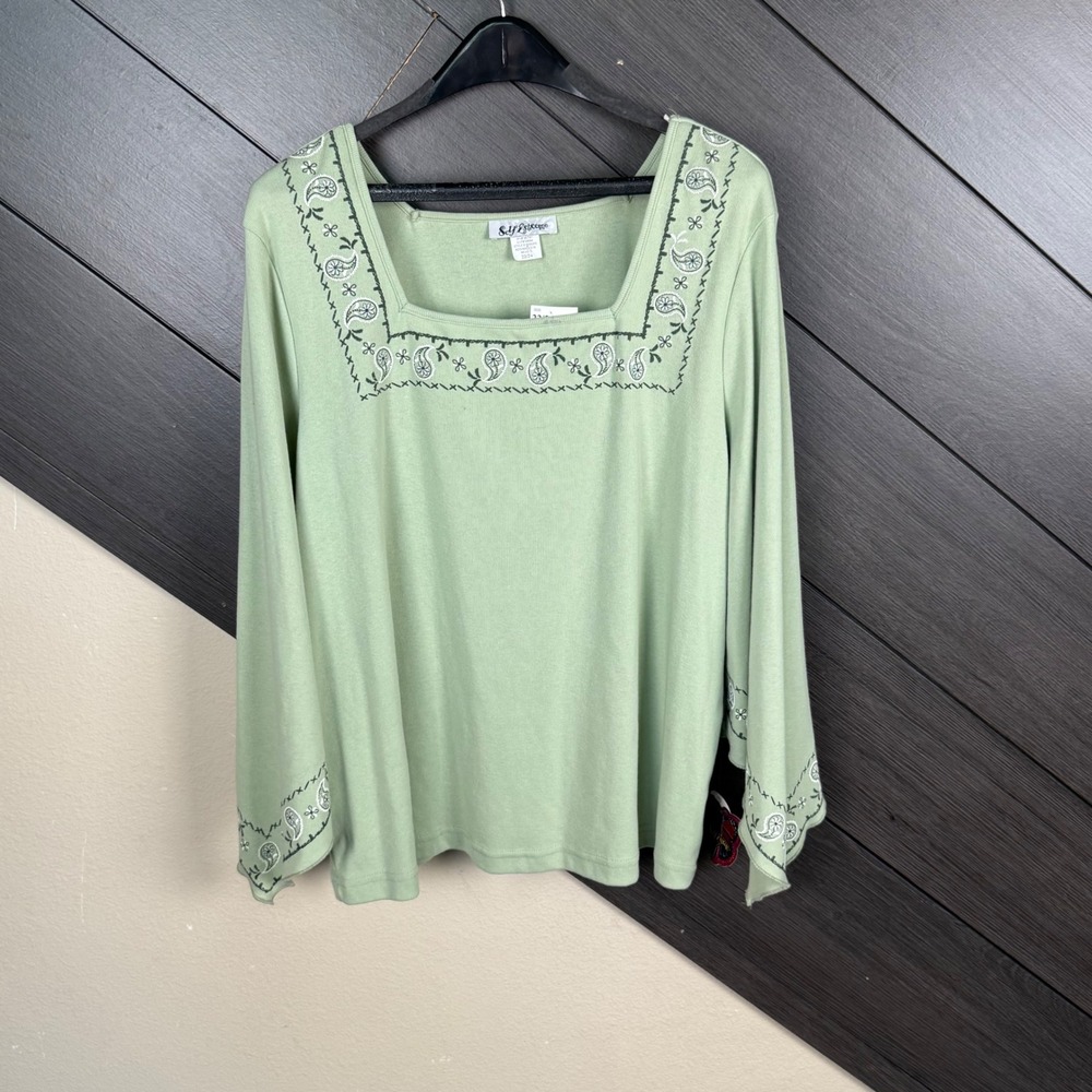 Self Esteem Deadstock NWT Women 22/24W Sage Paisley Embroidered Bell Sleeve Top
